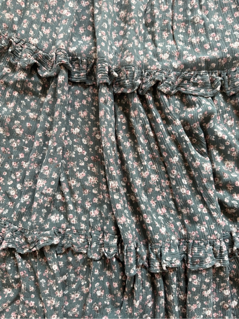 Aura Floral Tiered Midi Skirt (S) - Picture 3 of 4